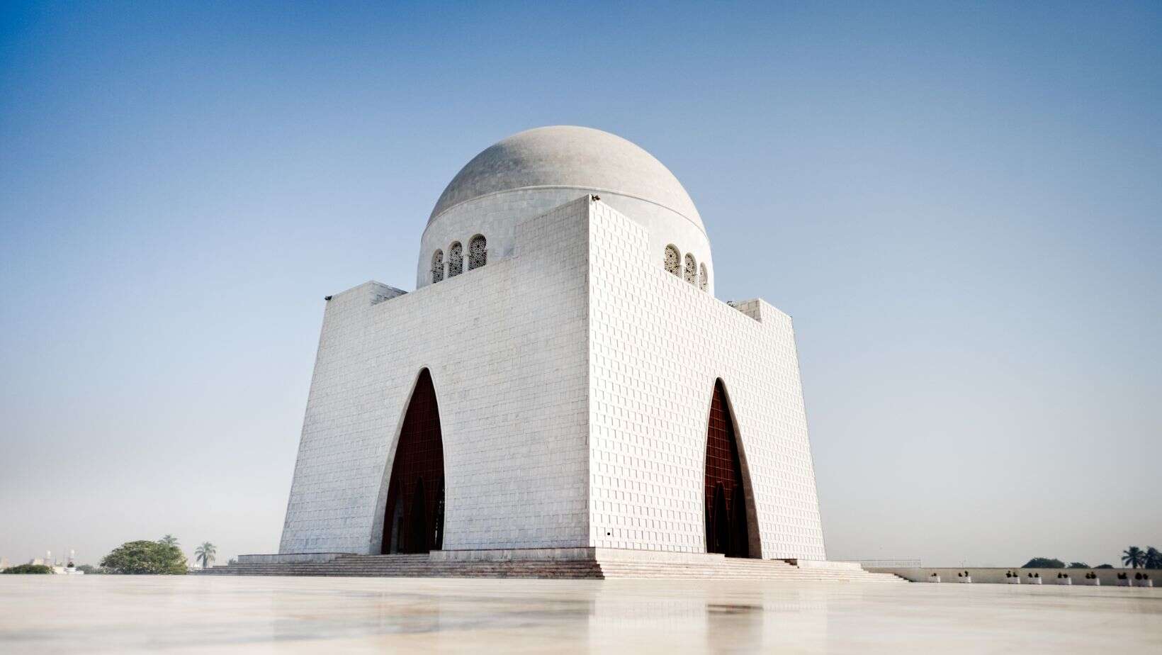 Emirates Airlines Karachi Office in Pakistan